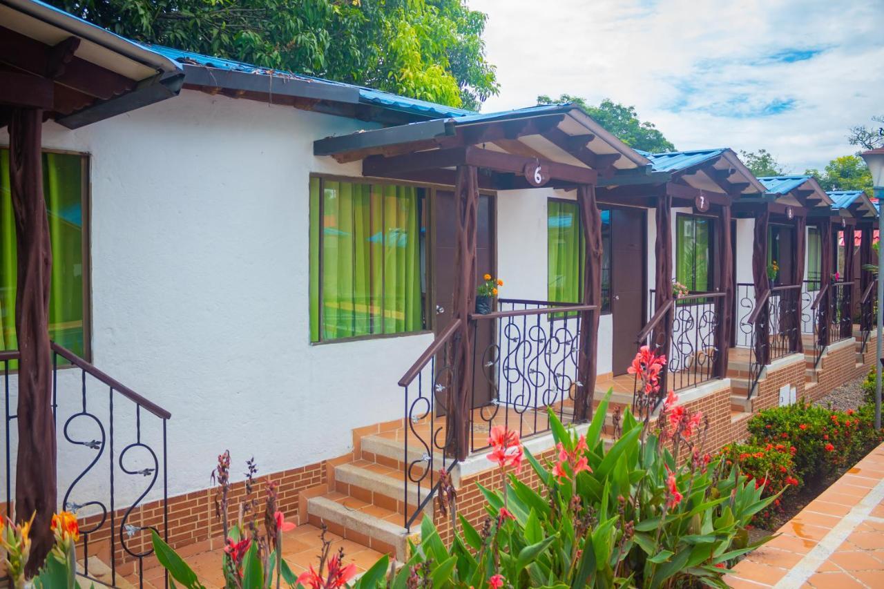 Cabanas El Saman Villavicencio Apiay Ngoại thất bức ảnh